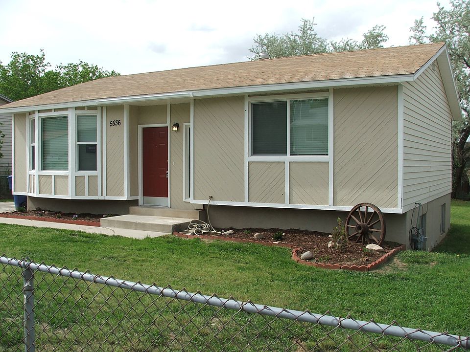 1st image of 5536 W Highwood Dr