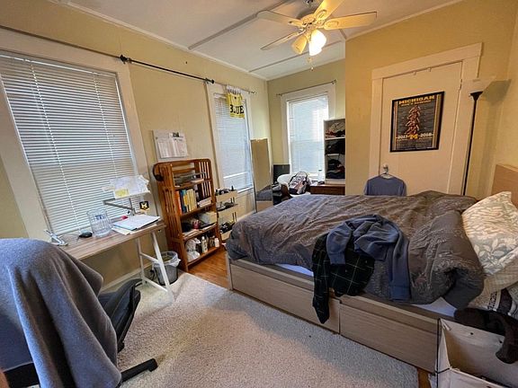 5th image of 21 College Ave #A