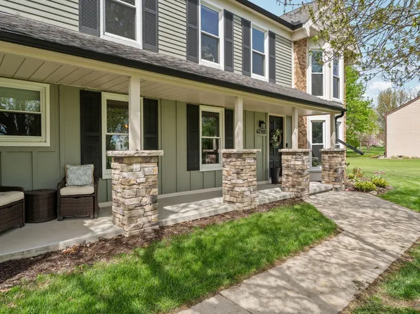 6790 Heatheridge Dr, Saline, MI 48176