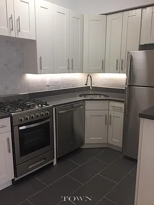 Rented by Town Residential | media 10