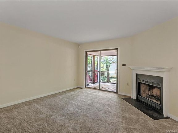4th image of 10827 Stanton Way