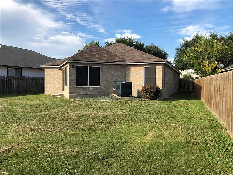 1304 Water Spaniel Way — Photo 19