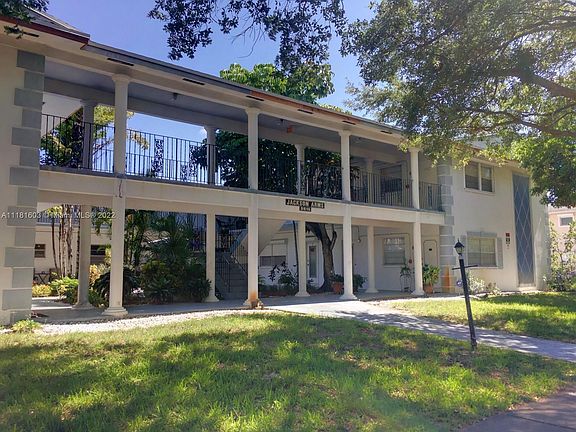 2nd image of 3515 Van Buren St APT 104