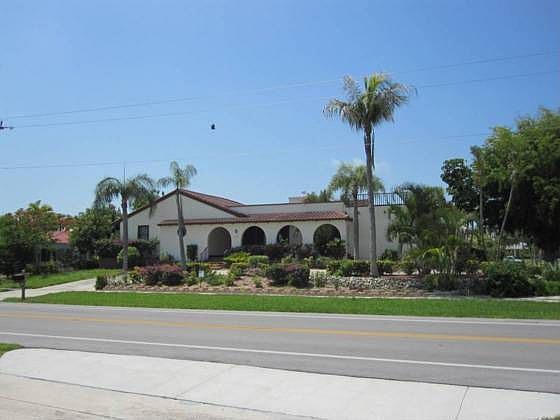 1st image of 333 Kendall Dr