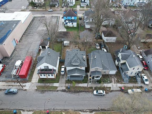 3rd image of 30 Elm St SW