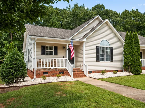 3632 E Cotton Gin Dr, Clayton, NC 27527