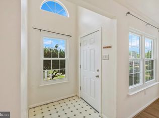 8718 Grasmere Ct, Fort Washington, MD 20744
