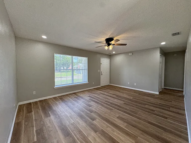 1151 W Minneola Ave #1151 — Photo 5