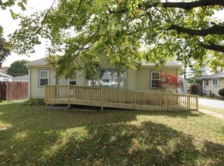 549 W State St, Burlington, WI 53105