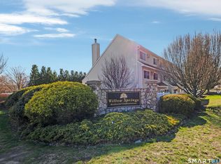73 Willow Spgs #73, New Milford, CT 06776