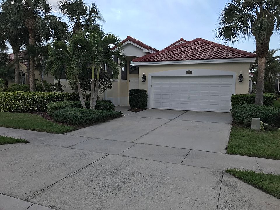 1st image of 261 Sabal Lake Dr