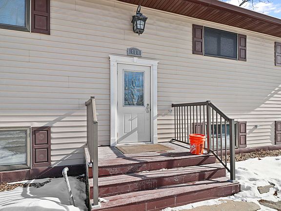 4th image of 410 Pearl St
