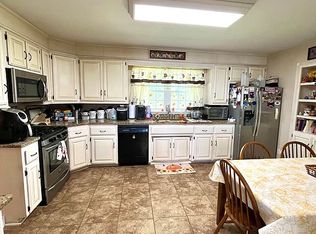 210 E Franklin St, Bridgeport, IL 62417