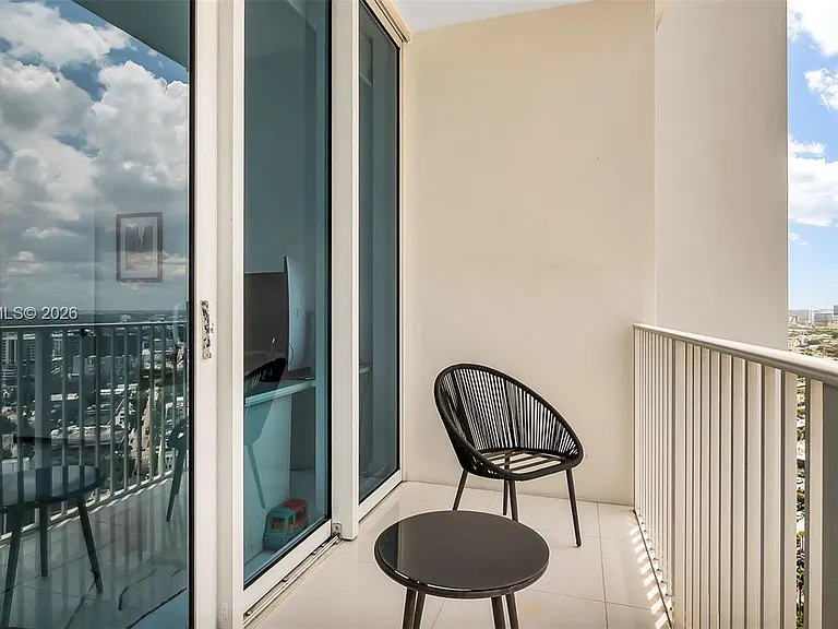 2020 N Bayshore Dr #2603 — Photo 38