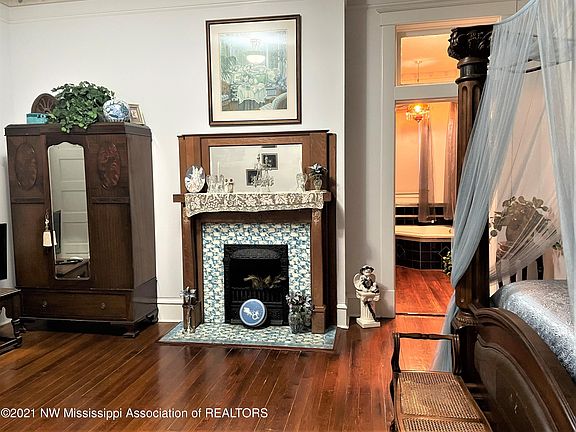 21st image of this home