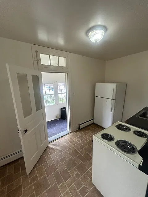 1 bed, $895 — Photo 3