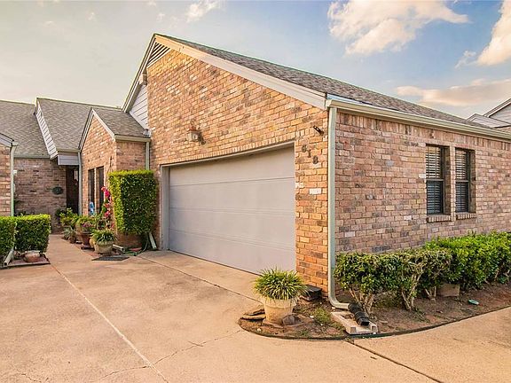 2nd image of 618 Crowley Rd