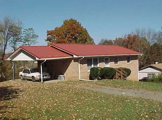 49 Hodge St, Sparta, NC 28675