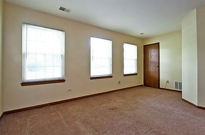 2nd image of 1422 Wyndham Cir #106