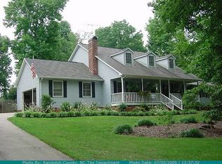 5256 Finch Farm Rd, Trinity, NC 27370