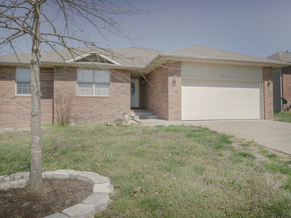1st image of 221 W Mazzy Dr