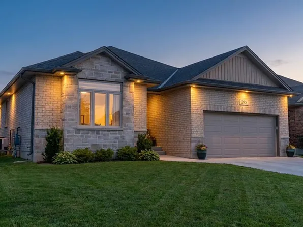 295 Shelby Ln, Saint Clair, ON N0N 1G0