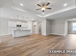191 Slade Thomas Dr, Meridianville, AL 35759