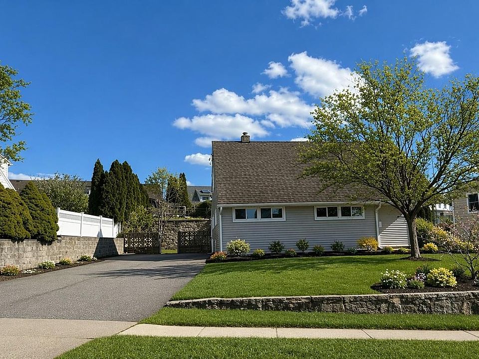 1st image of 102 Mountaindale Road