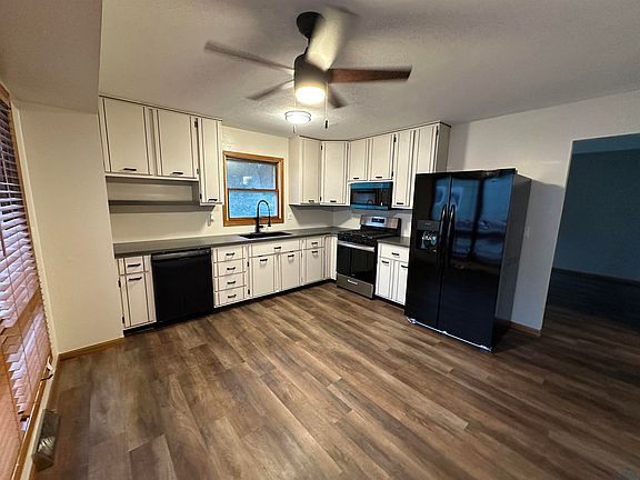 5th image of 2828 S Palmetto St