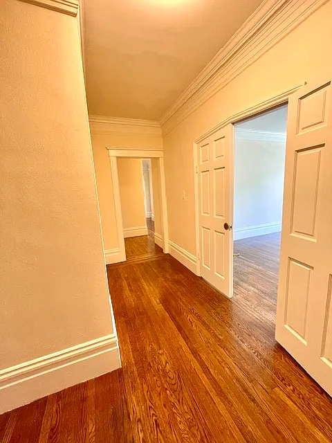 1505 Gough St — Photo 2