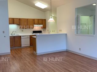3189 Meridian Ct APT A, Great Lakes, IL 60088