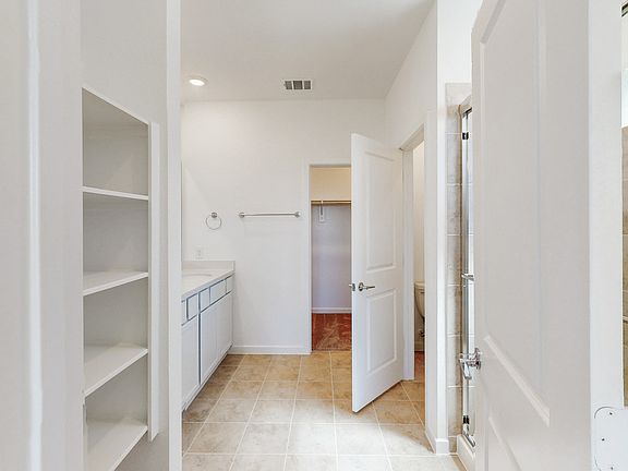 4th image of 21823 White Bellflower Ln