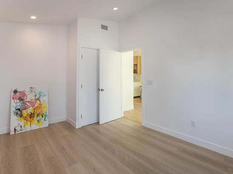 379 Orlena Ave #A — Photo 15