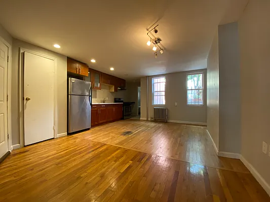 Rented by Nooklyn NYC LLC | media 1