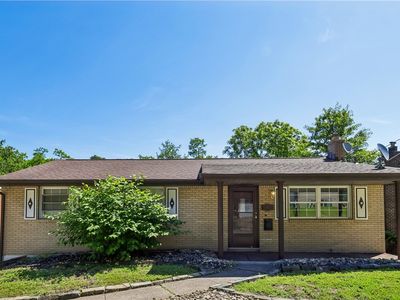 60 Lilmont Dr, Pittsburgh, PA, 15218