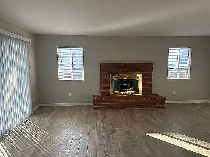 24355 La Glorita Cir — Photo 10