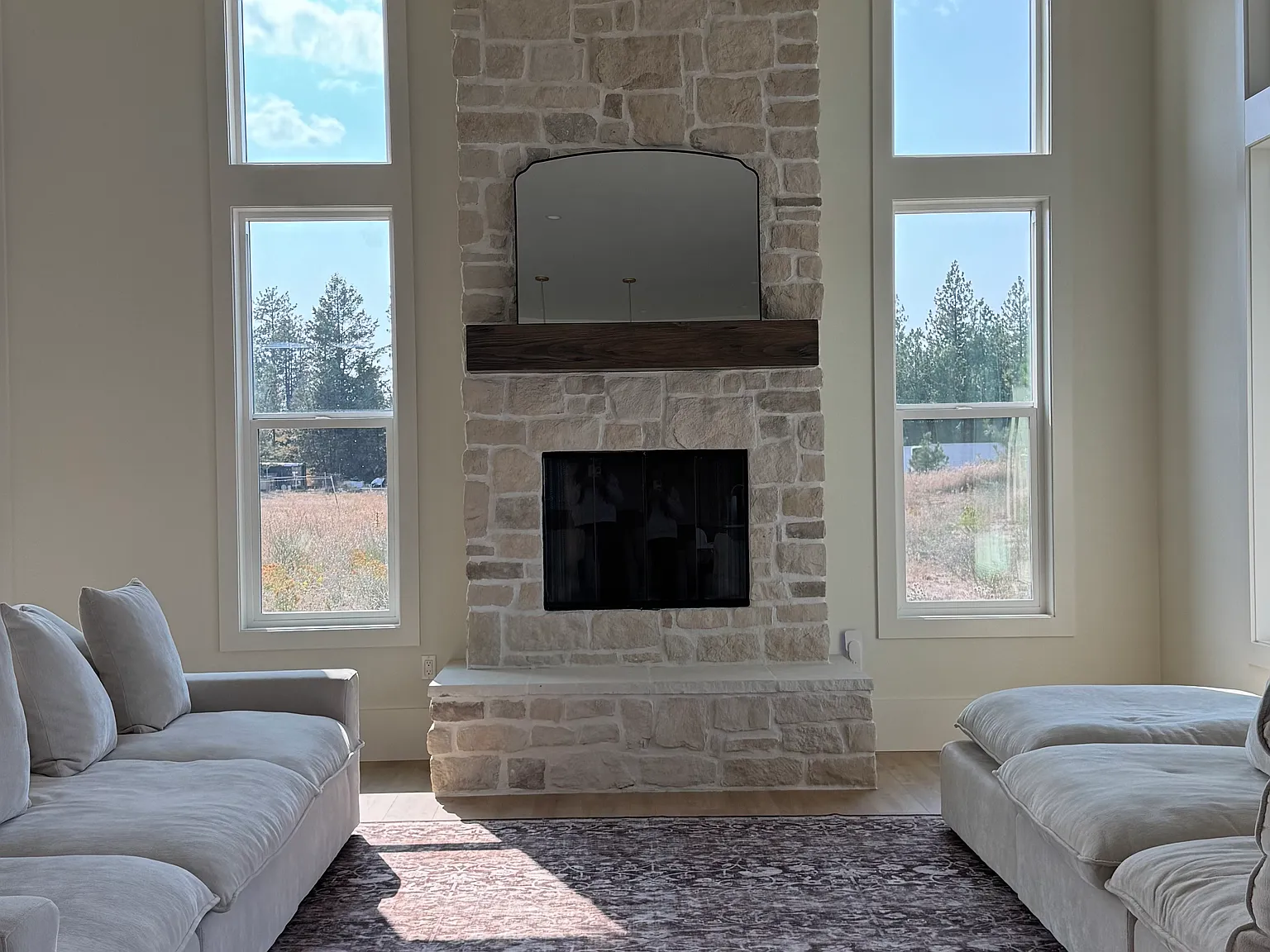 4 bed, 2589 sqft, $4,000 — Photo 4