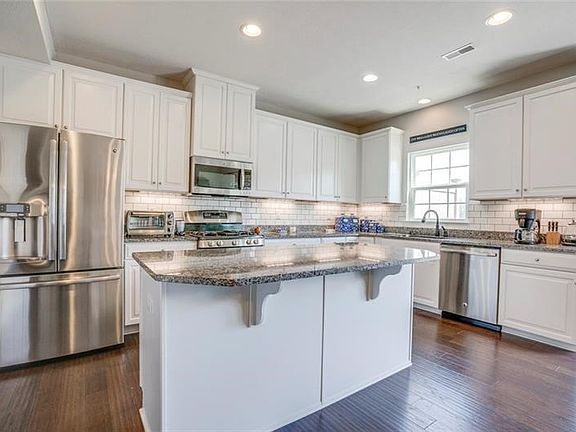Exceptional Kitchen!