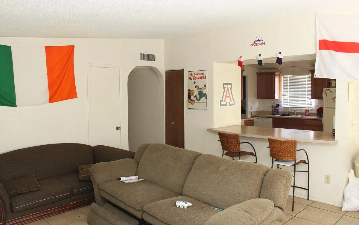 3 bed, 1400 sqft, $2,000 — Photo 3