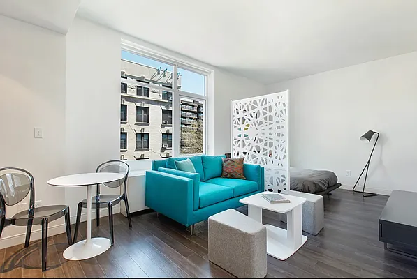 Rented by Compass | media 9