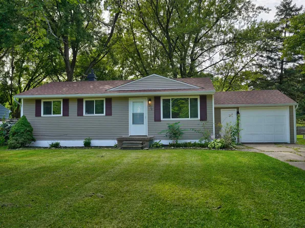 4238 Carmanwood Dr, Flint, MI 48507