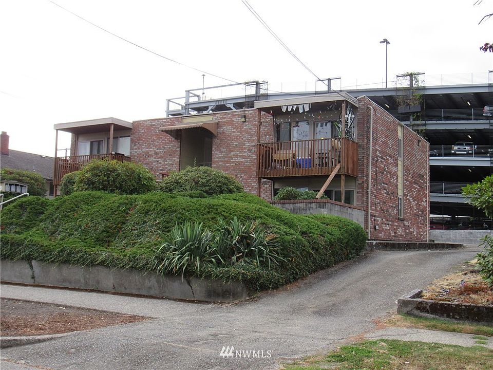1st image of 419 9th Avenue SE