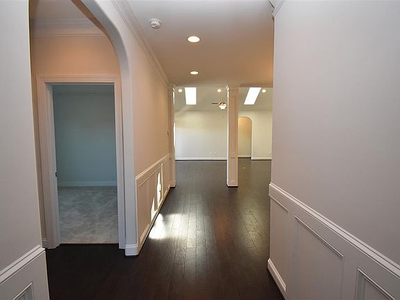 Front entrance hallway