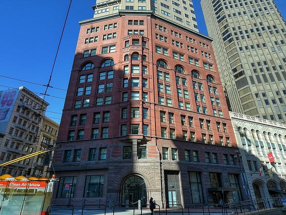 3rd image of 690 Market St Unit 1804