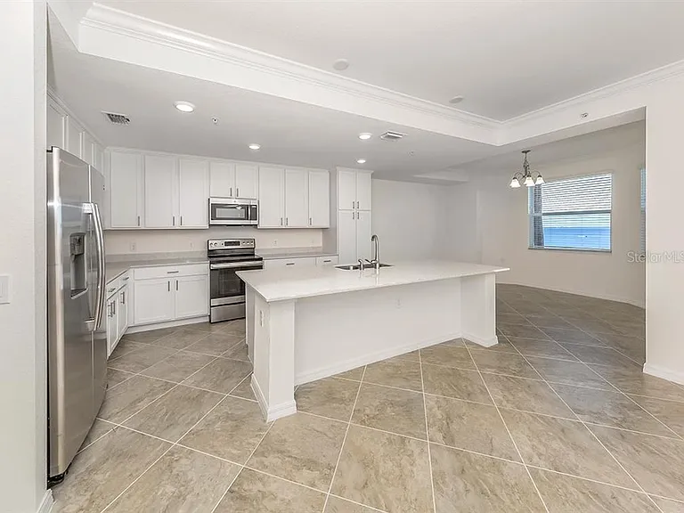 920 Tidewater Shores Loop #307 — Photo 11