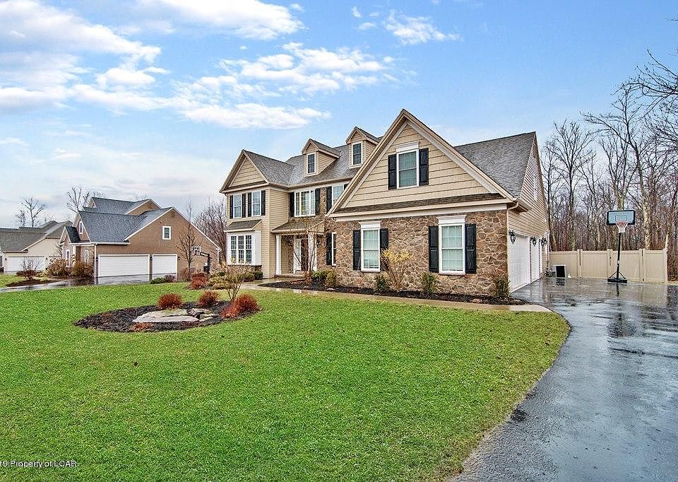 1090 Woodberry Dr, Mountain Top, PA 18707 Zillow