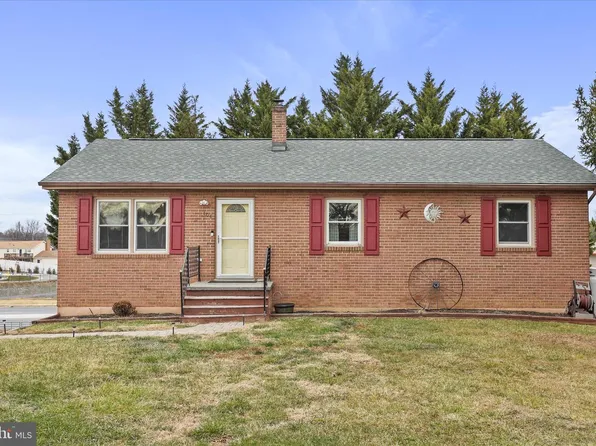 104 Linwood Ct, Stephens City, VA 22655