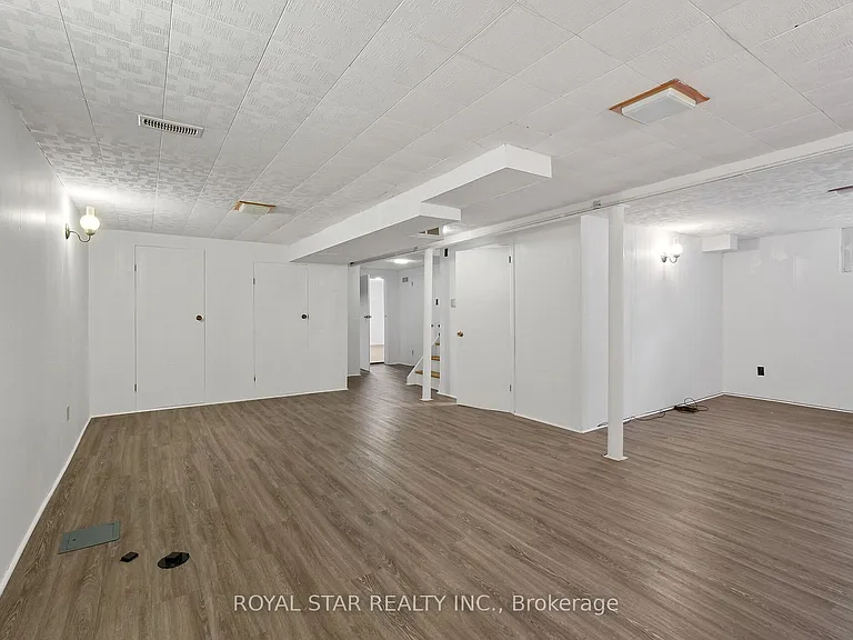 10 Delong Dr — Photo 34