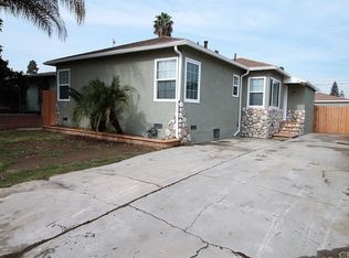 915 E Poppy St, Compton, CA 90221