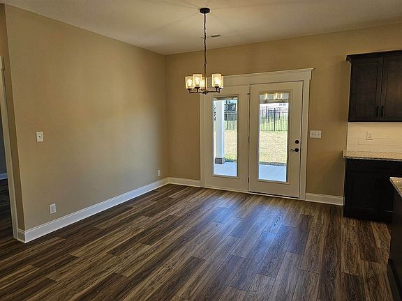 2nd image of 44 Woodberry